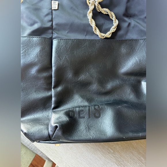 BEIS Diaper Tote with Trolley Sleeve and Chain Strap - Picture 10 of 10